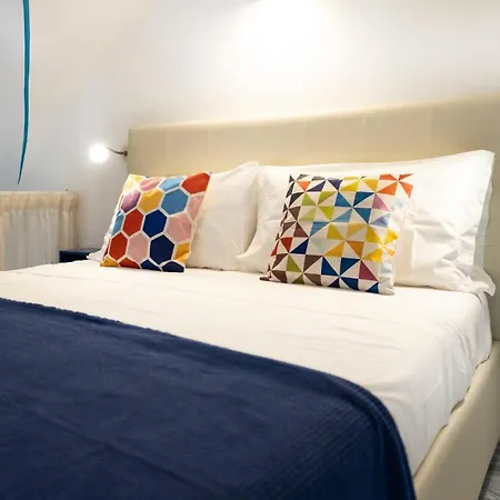 Levante - Lovely Flat With Terrace & Sea View Dom wakacyjny *