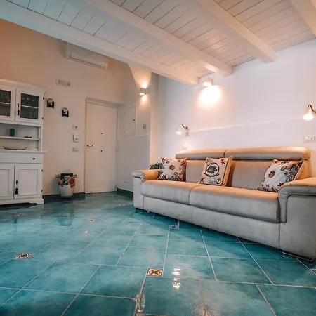 Levante - Lovely Flat With Terrace & Sea View Maiori