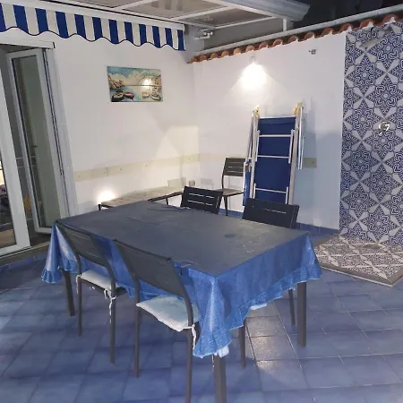 Levante - Lovely Flat With Terrace & Sea View Dom wakacyjny